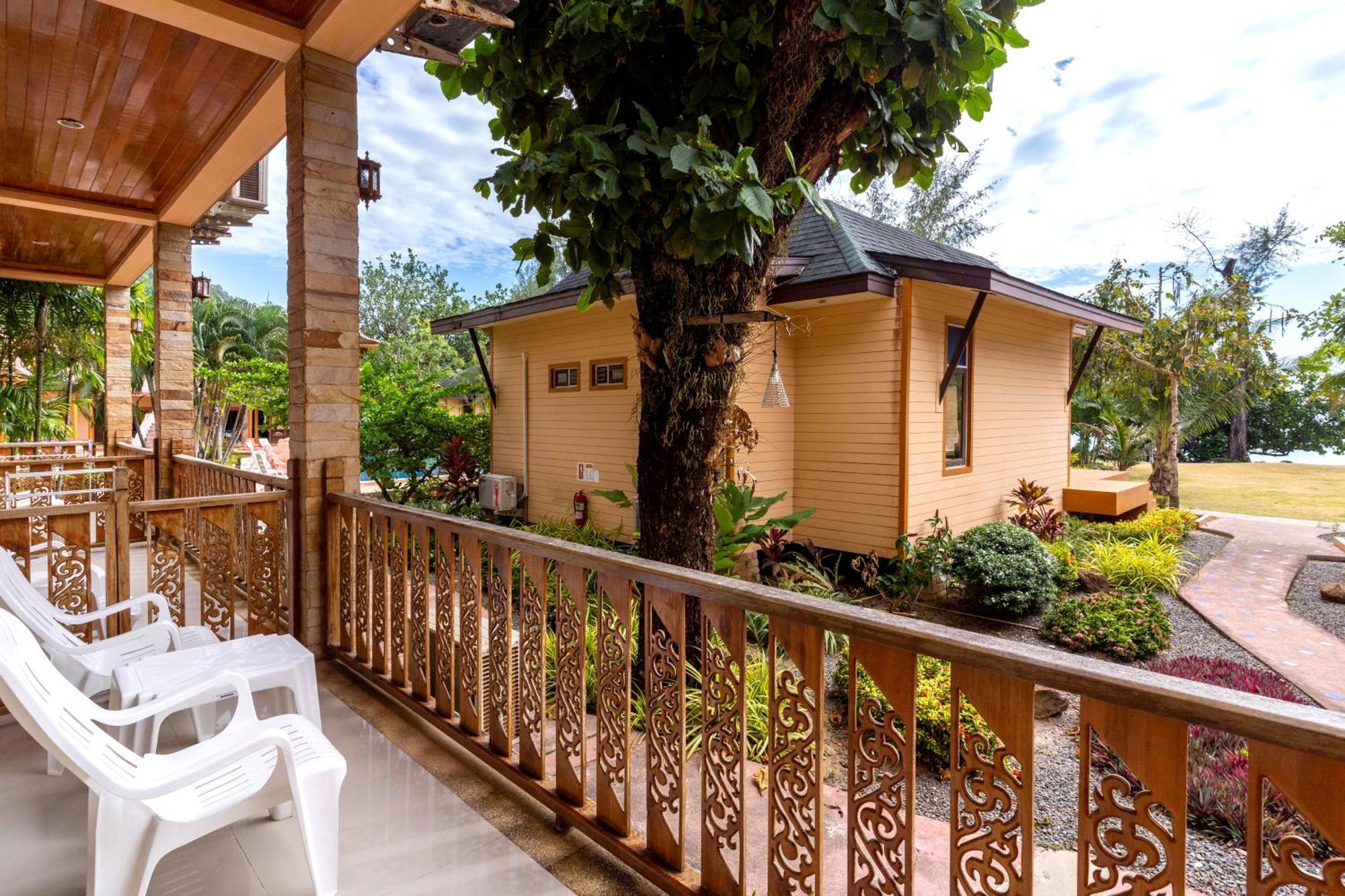 Coconut Resort, Koh Chang