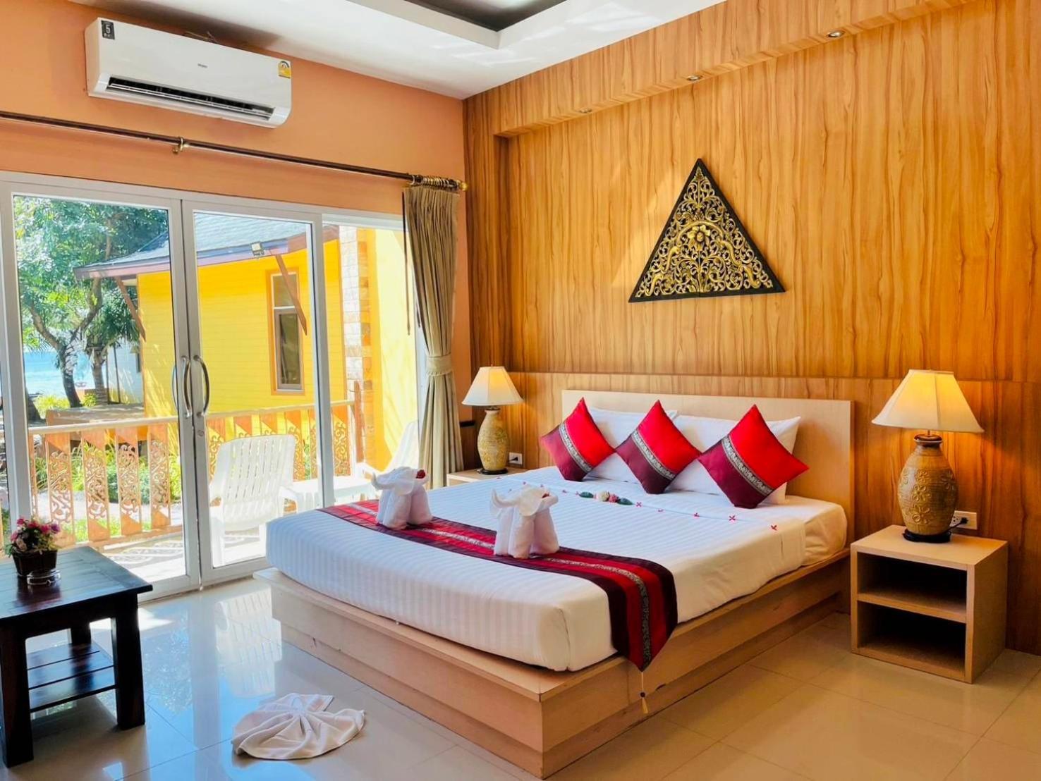 Coconut Resort, 3*